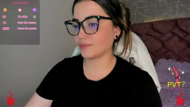 Snapshot of Lucia_star__ chatting on 2, 12, 2024 Lucia star   online show from 2, 12, 2024