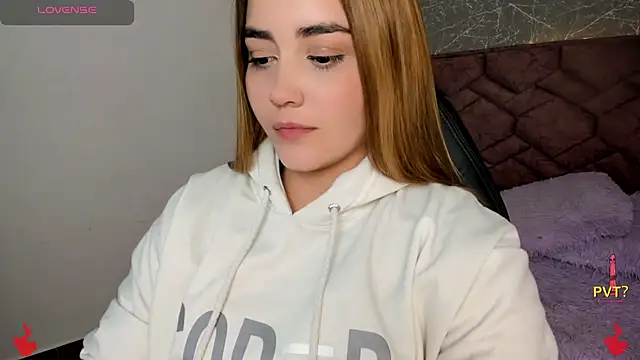 Snapshot of Lucia_star__ chatting on 9, 12, 2024 Lucia star   online show from 9, 12, 2024