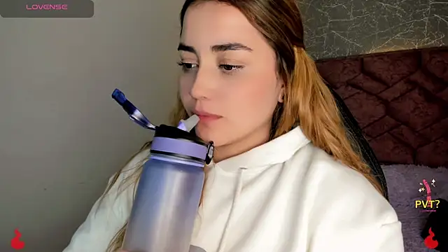 Snapshot of Lucia_star__ chatting on 3, 1, 2025 Lucia star   online show from 3, 1, 2025