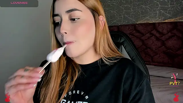 Snapshot of Lucia_star__ chatting on 7, 1, 2025 Lucia star   online show from 7, 1, 2025