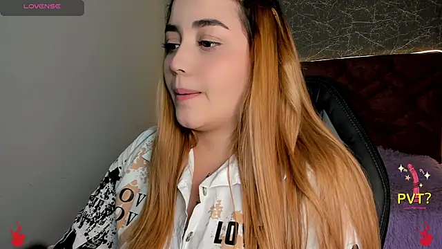 Snapshot of Lucia_star__ chatting on 4, 2, 2025 Lucia star   online show from 4, 2, 2025