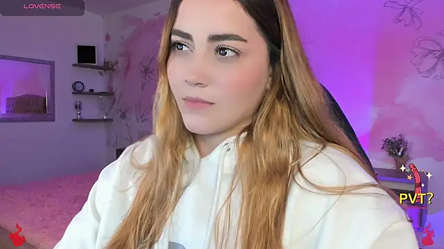 Snapshot of Lucia_star__ chatting on 12, 2, 2025 Lucia star   online show from 12, 2, 2025