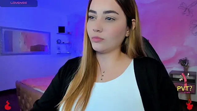 Snapshot of Lucia_star__ chatting on 20, 2, 2025 Lucia star   online show from 20, 2, 2025