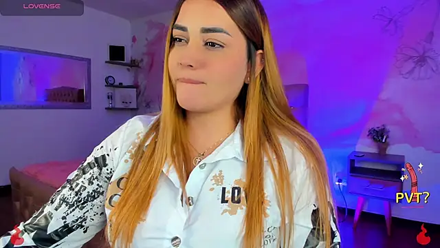 Snapshot of Lucia_star__ chatting on 5, 3, 2025 Lucia star   online show from 5, 3, 2025