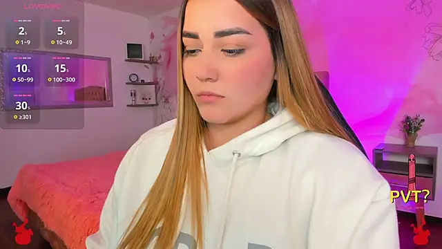 Snapshot of Lucia_star__ chatting on 18, 3, 2025 Lucia star   online show from 18, 3, 2025