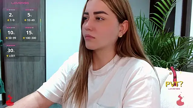 Snapshot of Lucia_star__ chatting on 28, 10, 2025 Lucia star   online show from 28, 10, 2025