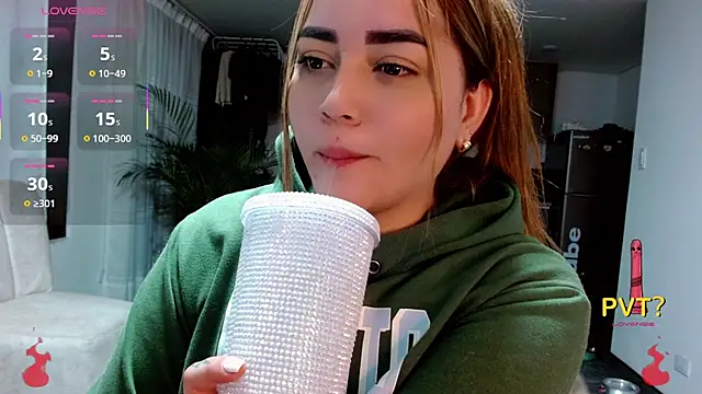 Lucia star   online show from 14, 11, 2025