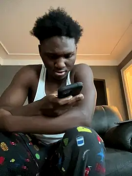 Snapshot of Festivitiesking1 chatting on 6, 11, 2025 Festivitiesking1 online show from 6, 11, 2025