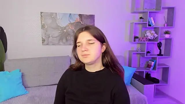 Snapshot of BonneyLove chatting on 14, 9, 2025 BonneyLove online show from 14, 9, 2025