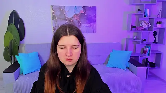 Snapshot of BonneyLove chatting on 13, 11, 2025 BonneyLove online show from 13, 11, 2025