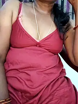 Snapshot of Indiandolly23 chatting on 3, 3, 2025 Indiandolly23 online show from 3, 3, 2025