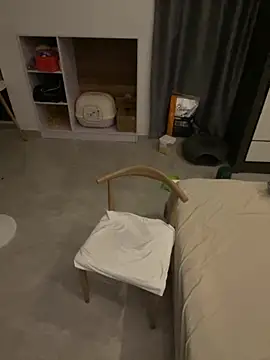 AwakeSubtitle online show from 17, 10, 2025