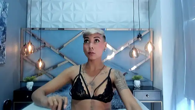 MiaMorgan  online show from 3, 3, 2025