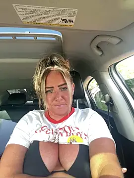 sunshinekisses online show from 4, 6, 2026