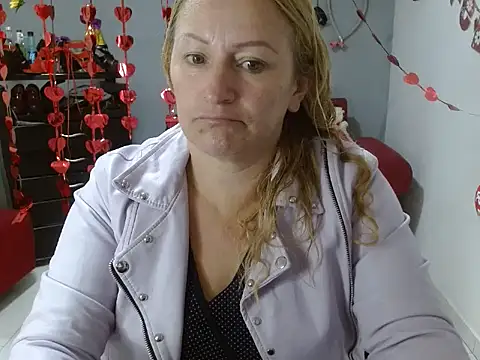 Snapshot of emperabigbootybigass chatting on 18, 2, 2025 emperabigbootybigass online show from 18, 2, 2025