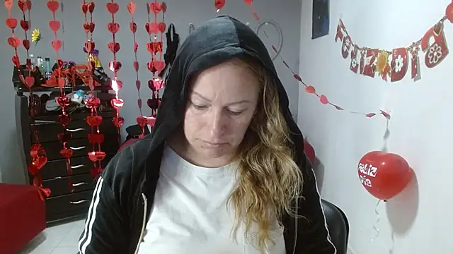 Snapshot of emperabigbootybigass chatting on 20, 2, 2025 emperabigbootybigass online show from 20, 2, 2025