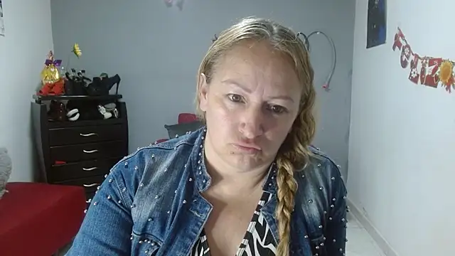 Snapshot of emperabigbootybigass chatting on 8, 3, 2025 emperabigbootybigass online show from 8, 3, 2025