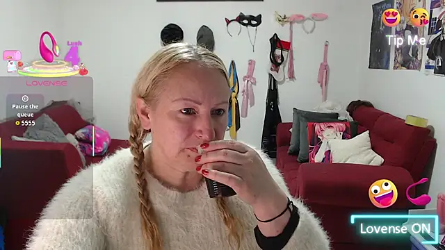 Snapshot of emperabigbootybigass chatting on 28, 11, 2025 emperabigbootybigass online show from 28, 11, 2025