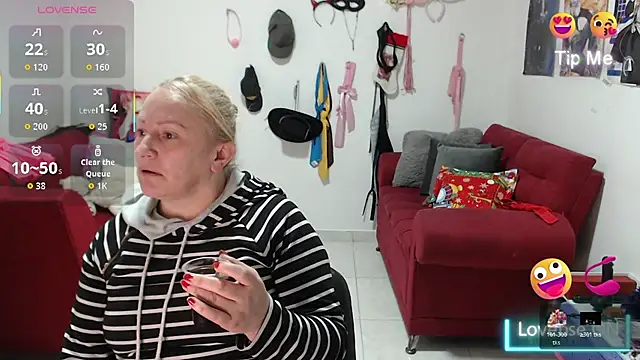 Snapshot of emperabigbootybigass chatting on 2, 12, 2025 emperabigbootybigass online show from 2, 12, 2025