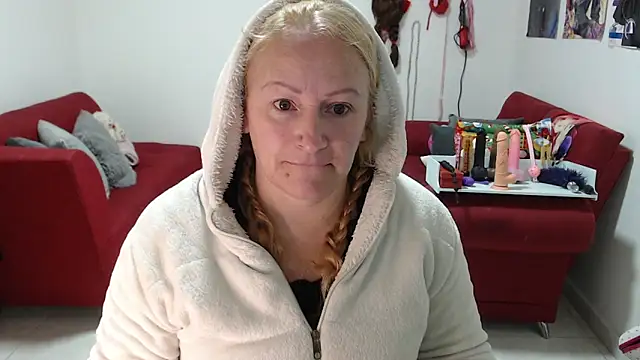 Snapshot of emperabigbootybigass chatting on 15, 12, 2025 emperabigbootybigass online show from 15, 12, 2025