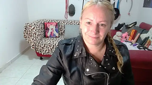 emperabigbootybigass online show from 1, 4, 2026