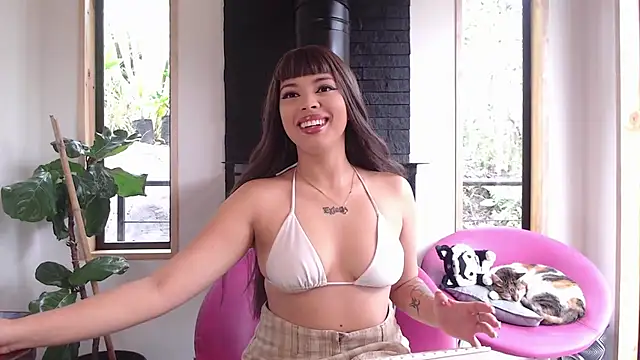 Manu Velez online show from 13, 2, 2025