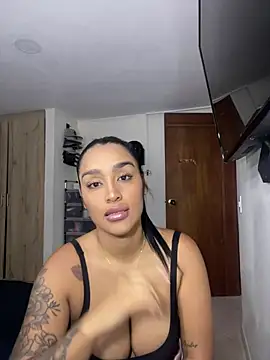 KatalinnaBrown online show from 24, 7, 2026