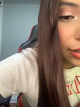 Snapshot of Emily_Clark1 chatting on 22, 12, 2024 Emily Clark1 online show from 22, 12, 2024