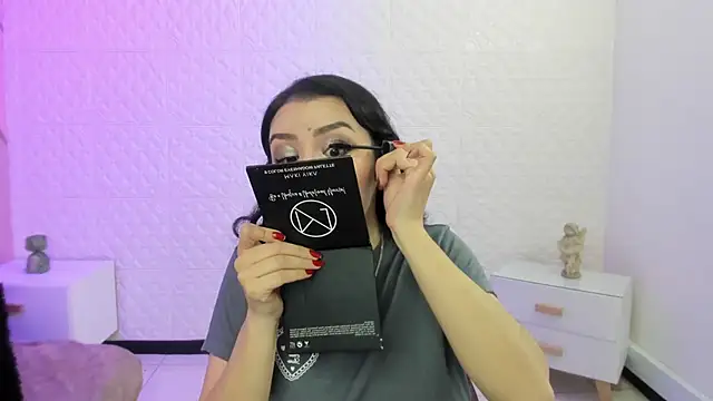 Violetaa diazz online show from 6, 3, 2026