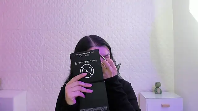 Violetaa diazz online show from 30, 3, 2026