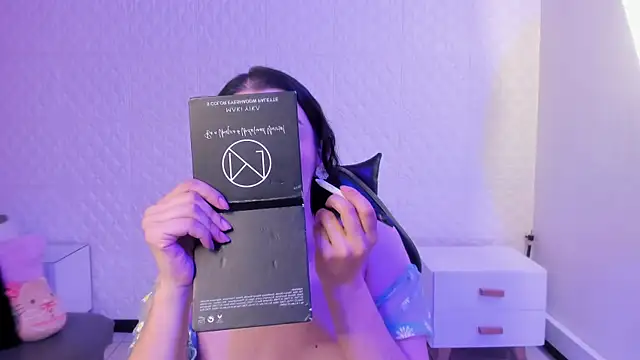 Violetaa diazz online show from 21, 7, 2026