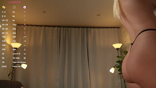 Snapshot of Good_Barbie chatting on 10, 7, 2026 Good Barbie online show from 10, 7, 2026