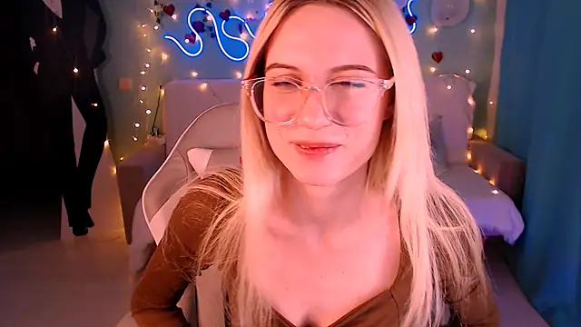 Snapshot of Sweet_Richal chatting on 17, 2, 2025 Sweet Richal online show from 17, 2, 2025