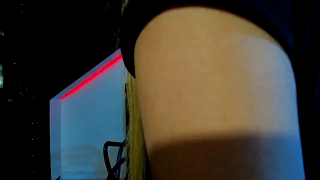 Coral Gibson online show from 8, 3, 2025