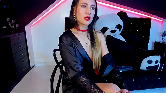 Coral Gibson online show from 8, 3, 2025