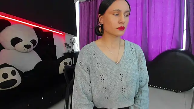 Coral Gibson online show from 9, 9, 2025