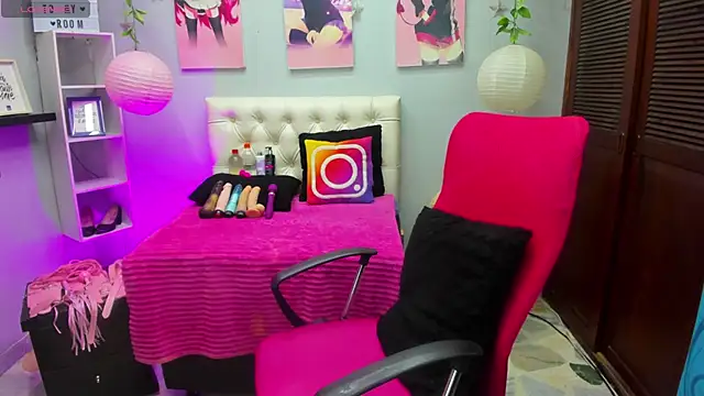 Snapshot of _Pamela_ebony chatting on 14, 11, 2025 Pamela ebony online show from 14, 11, 2025