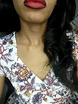 Snapshot of glam_goddess chatting on 8, 1, 2025 glam goddess online show from 8, 1, 2025