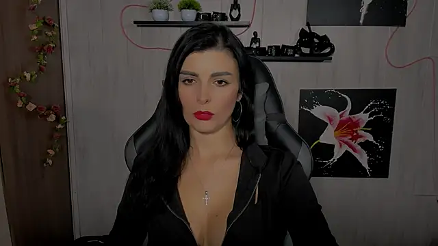 Snapshot of KayWuds chatting on 6, 12, 2024 KayWuds online show from 6, 12, 2024