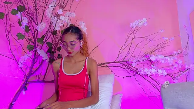 Charlotte Love10 online show from 19, 3, 2026