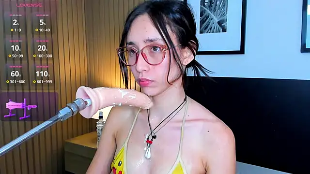 doll bella  online show from 2, 4, 2026