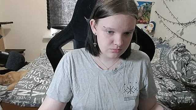 Snapshot of DivaMarisa chatting on 12, 3, 2025 DivaMarisa online show from 12, 3, 2025