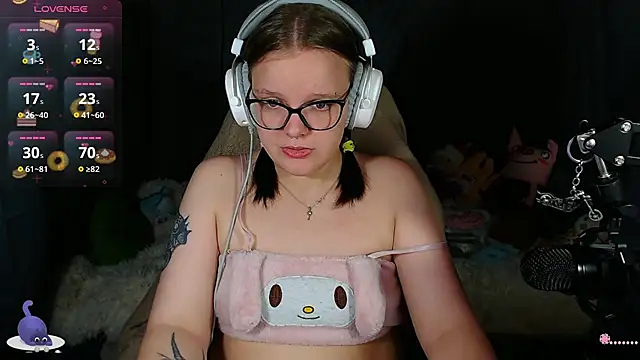 Snapshot of DivaMarisa chatting on 24, 9, 2025 DivaMarisa online show from 24, 9, 2025