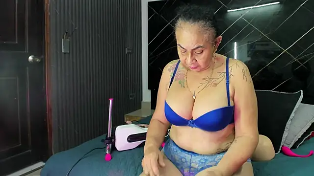 cloee-rabbyt online show from 20, 10, 2025