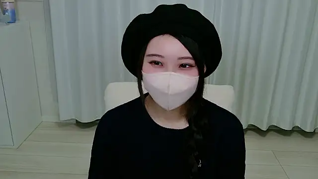 Snapshot of yuki_room chatting on 19, 12, 2025 yuki room online show from 19, 12, 2025