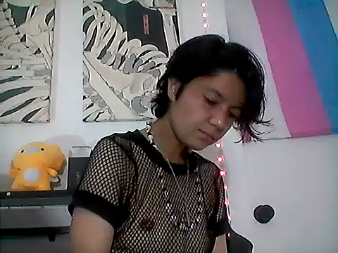 yourtransmanfantasy online show from 28, 2, 2025