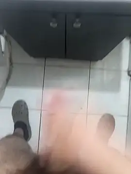 Snapshot of TheLuXiX2234 chatting on 19, 9, 2025 TheLuXiX2234 online show from 19, 9, 2025