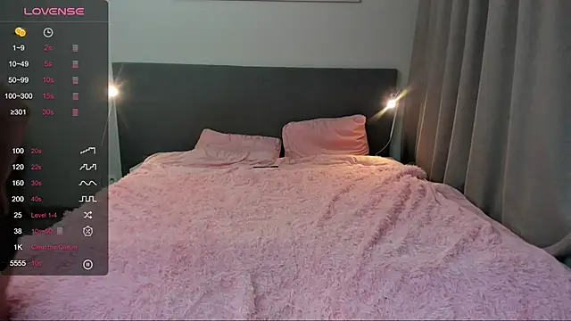 jesssicamooon online show from 25, 11, 2025