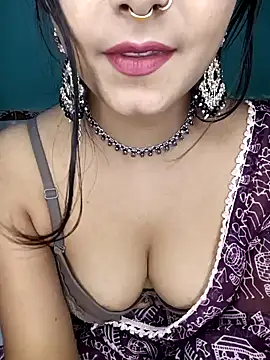 Snapshot of Diamond_queeen chatting on 28, 12, 2024 Diamond queeen online show from 28, 12, 2024