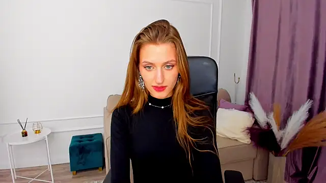 Snapshot of NaturalBeaty chatting on 6, 2, 2025 NaturalBeaty online show from 6, 2, 2025